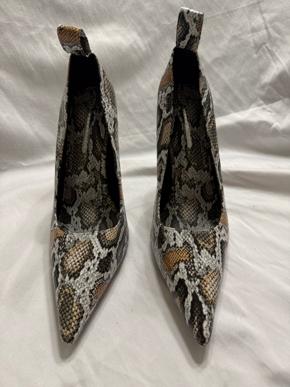 AZALEA WANG Snake Print Stiletto Heels Size 8.5 Pointed Toe Pumps